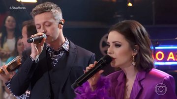 No ‘Altas Horas’ do último sábado (30), Sandy e Lucas Lima cantaram juntos um dos seus sucessos - Reprodução/TV Globo