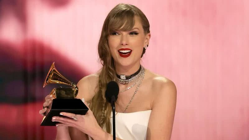 Com duas vitórias na noite, Taylor Swift se tornou a única a artista com quatro prêmios em uma categoria - Reprodução/Instagram