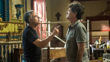 Flávio (Ângelo Antônio) e Américo (Felipe Camargo) não se dão bem no presente. - Globo/ Raquel Cunha