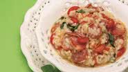 Confira receita de risoto de linguiça e tomate-cereja - Reprodução: CODO MELETTI