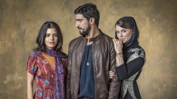 Laila (Julia Dalavia), Jamil (Renato Góes) e Dalila (Alice Wegmann) em 'Órfãos da Terra' - Paulo Belote/TV Globo