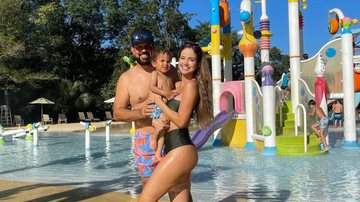 Biah Rodrigues e Sorocaba levaram filhos em parque aquático - Instagram/@biahrodriguesz