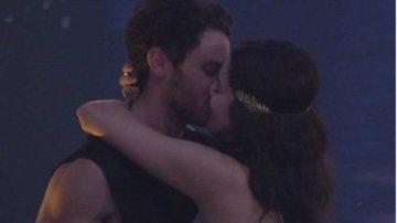 Lucas e Eslô se beijaram - Reprodução/Globo