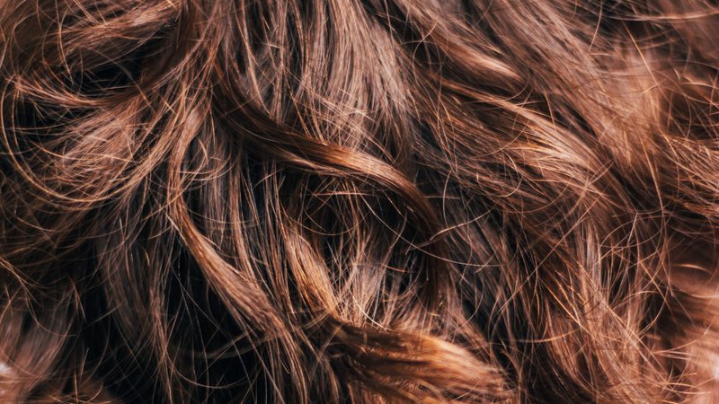 Veja dicas para evitar o terrível frizz no cabelo. - Paul Siewert/Unsplash