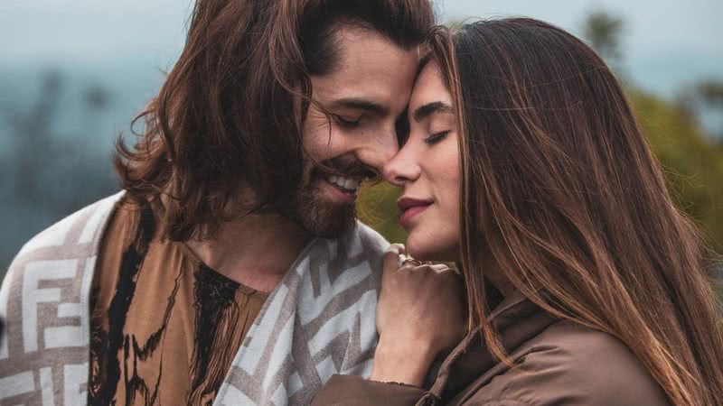 Romana Novais e Alok em cliam de romance na Suíça - Instagram/@romananovais