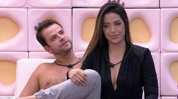 Laís pretende ficar com Gustavo quando ele deixar o confinamento - Reprodução/TV Globo