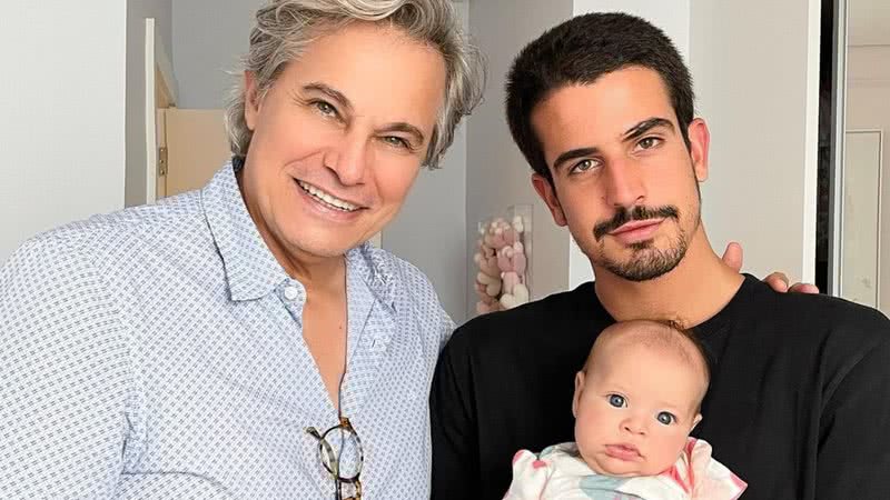 Edson Celulari recebeu a visita de Enzo, que posou com a irmã recém-nascida - Instagram/ @edsoncelulari