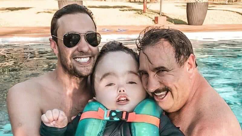 Ratinho ao lado do filho, Gabriel Massa, e do neto Noah - Reprodução/Instagram