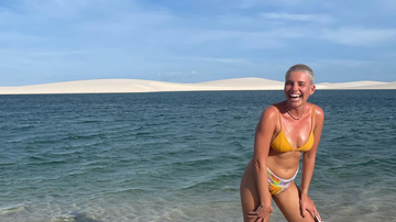 Bruna Linzmeyer aparece de sorriso largo nos Lençóis Maranhenses - Instagram/@brunalinzmeyer