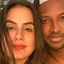 Thiaguinho e Carol Peixinho se divertiram com filtro famoso do Snapchat