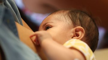 Mortes de bebês poderiam ser evitadas no Brasil se houvesse tratamento para doenças como diarreia - Elza Fiuza