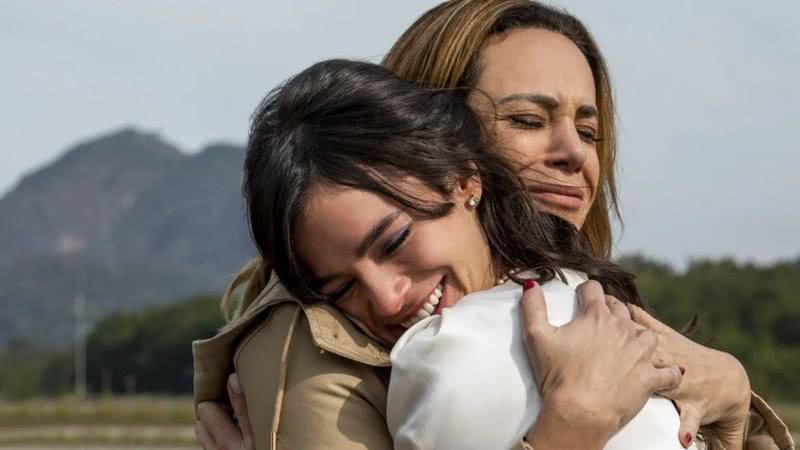 Bruna Marquezine e Vannessa Gerbelli se reencontraram na nova série da Netflix - Reprodução/Netflix