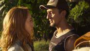 José Lucas (Irandhir Santos) e Irma (Camila Morgado) vão se beijar em 'Pantanal'.