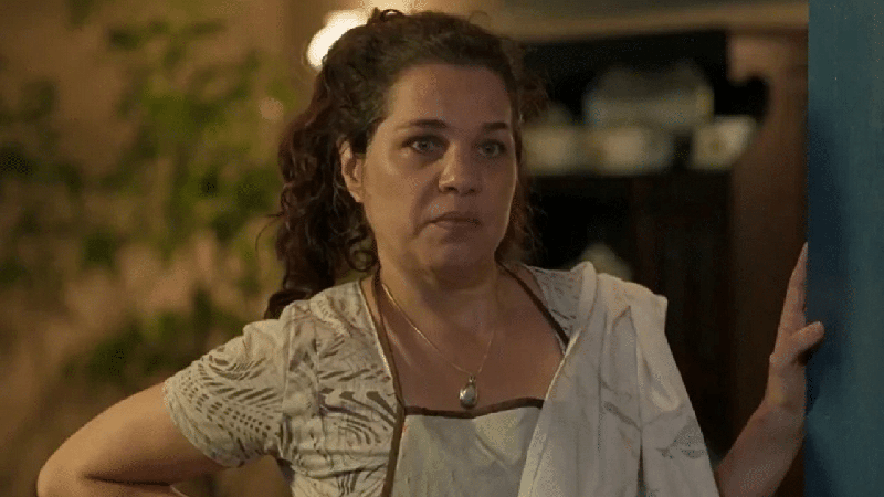 Isabel Teixeira vive o papel de Maria Bruaca - Reprodução/Globo