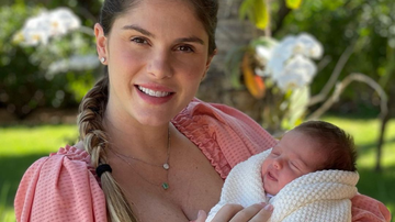 Bárbara Evans e sua filha Ayla, de três meses - Instagram/@barbaraevans22