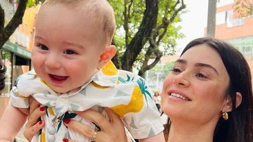Thaila Ayala se derrete com seu filho Francisco, de 8 meses - Instagram/@thailaayala