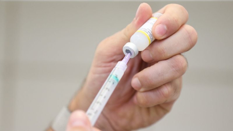 Serão aplicadas vacinas contra a covid-19, a poliomielite e outras doenças - Marcelo Camargo/Agência Brasil