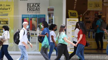 Especialistas listam dicas de cuidados nas compras da Black Friday - Rovena Rosa/Agência Brasil