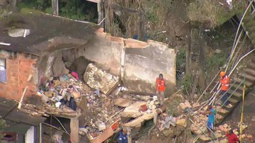 Mulher morre em desabamento na Zona Norte do Rio de Janeiro - Reprodução/TV Globo