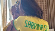 Sabrina Sato encontou a web ao mostrar a fila Zoe, de 3 aninhos, preparada para torcer pelo Brasil - Instagram/@sabrinasato