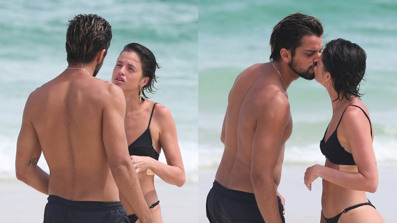 Em clima de romance Agatha Moreira e Rodrigo Simas são flagrados na praia