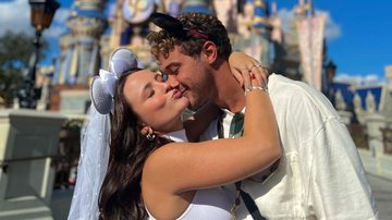 Larissa Manoela e André Luiz Frambach estão noivos - Instagram/@larissamanoela