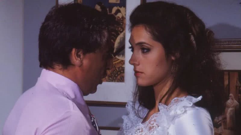Mário Fofoca (Luis Gustavo) e Cláudia (Christiane Torloni) em 'Elas por Elas' - Foto: Nelson Di Rago/TV Globo