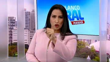 Fabíola Gadelha é demitida; jornalista apresentou 'Balanço Geral', entre outros. - RecordTV