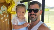 Juliano Cazarré comemorou um aniversário de dois anos da sua filha, Maria Madalena - Foto: Reprodução/Instagram