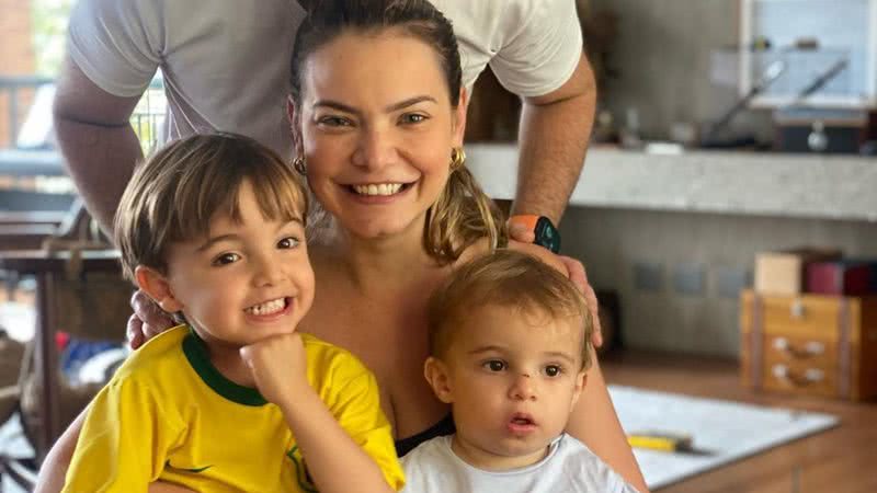 Milena Toscano encantou a web ao aparecer em clique com a família. - Instagram/@milenatoscano