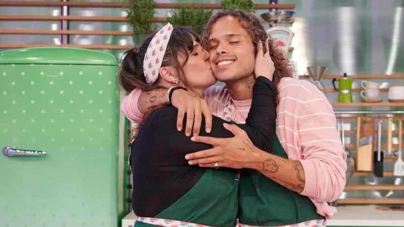 Vitão e sua mãe, Sandra, participarão do novo reality culinário da Globo - Foto: Cadu Pilotto/TV Globo
