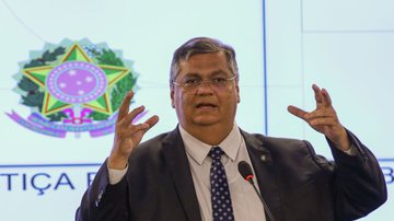 "Acabou o liberou geral de armas de fogo no Brasil", afirma Flávio Dino - Fabio Rodrigues-Pozzebom/ Agência Brasil