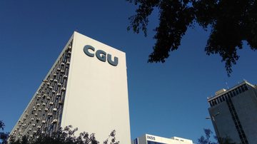 CGU decide retirar sigilo de cartão de vacina de Jair Bolsonaro - Reprodução/Controladoria-Geral da União