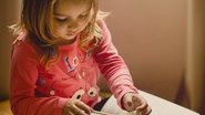 Dia Internacional do Livro Infantil: saiba como tornar a leitura algo prazeroso para a criança - Unsplash/Jonathan Borba