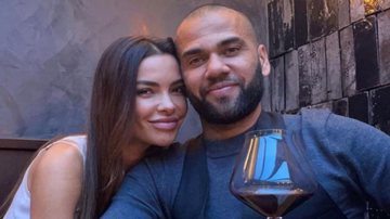 Daniel Alves, preso desde janeiro, ao lado da esposa. - Instagram/@danialves
