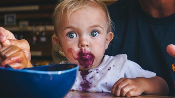 Introdução Alimentar é um período importante na vida da criança e da família. - Derek Owens/Unsplash