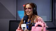 Anitta choca seguidores com formato de bolsa inusitado - Reprodução