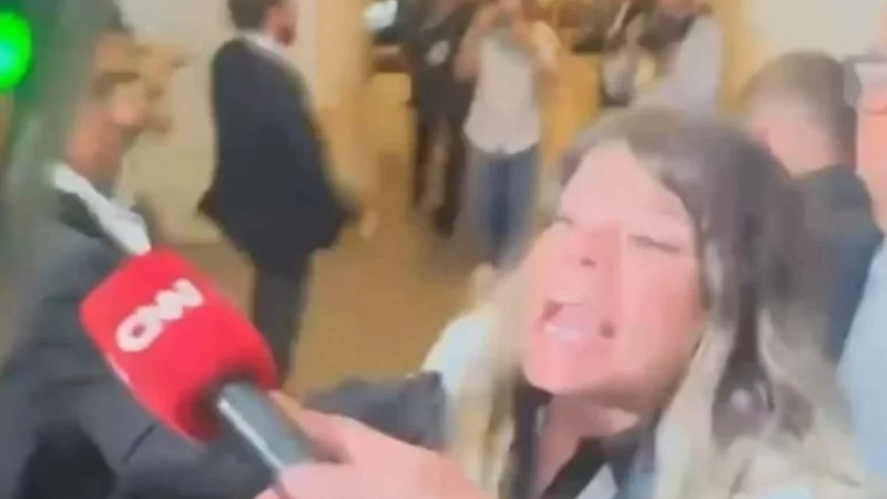 Jornalistas foram agredidos em tumulto no Palácio do Itamaraty - Twitter