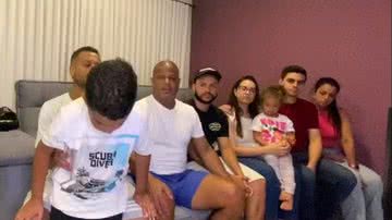 Marcelinho Carioca posta vídeo com a família após sequestro - Instagram