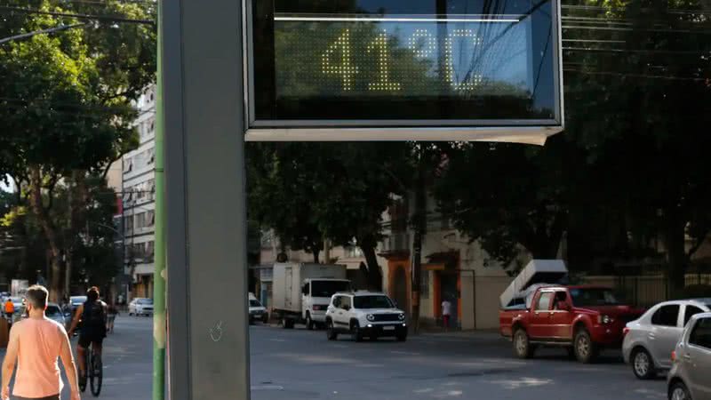 Temperaturas máximas podem passar dos 40°C em algumas regiões - Fernando Frazão/Agência Brasil