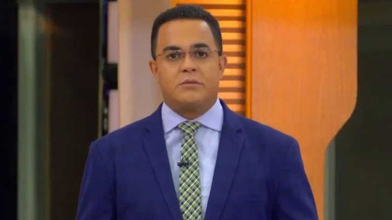 Marcelo Pereira, o 'moço do tempo' da Globo, passou mal e deixou emissora de ambulância - Globo