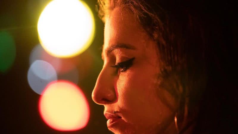 Marisa Abela vive Amy Winehouse em biografia 'Back to Black'. - Reprodução/Instagram