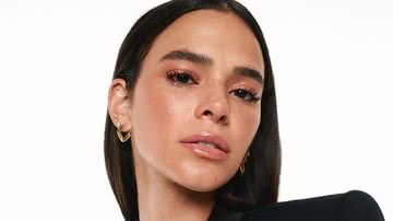 Nova embaixadora da Yve Saint Laurent Beauty, Bruna Marquezine aposta na maquiagem glow - Reprodução/Instagram
