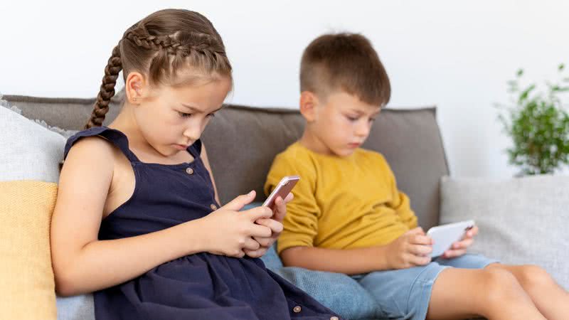 Crianças estão cada vez mais dependentes dos tablets e celulares. - Freepik