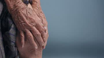 37% dos brasileiros acima dos 50 anos sofrem com dores crônicas, segundo o Ministério da Saúde. - Foto:  jcomp/Freepik