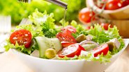 Salada nutritiva é uma de nossas opções. - Shutterstock