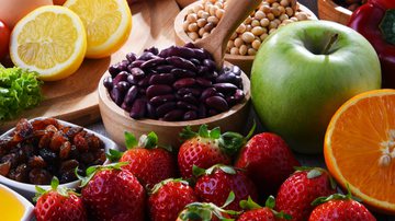 Alimentação equilibrada contribui com a saúde do corpo e da mente - Foto: photka | Shutterstock