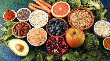 Alimentos funcionais oferecem inúmeros benefícios para o corpo (Imagem: Shutterstock)