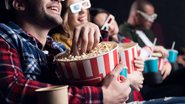 Cinemas terão filmes de alto orçamento em 2023 para assistir com amigos e família. - LightField Studios | ShutterStock