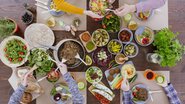 Comer fora de casa deve ser saboroso e saudável para pessoas diabéticas - YuliiaHolovchenko | ShutterStock